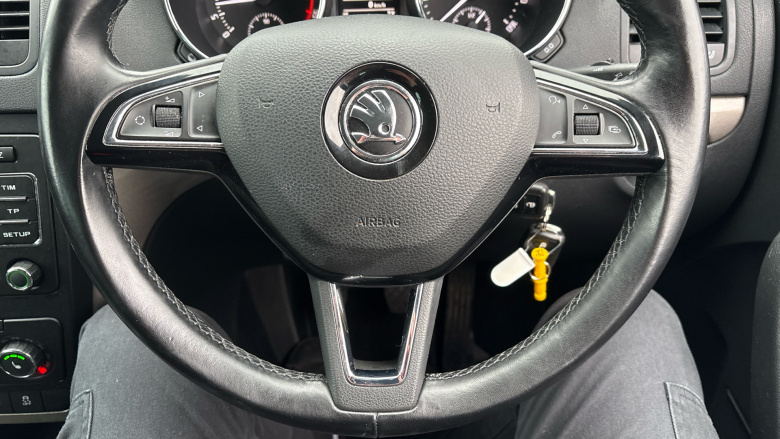 Skoda Yeti Outdoor 1.6 TDI CR Elegance GreenLine II 5dr Diesel Estate